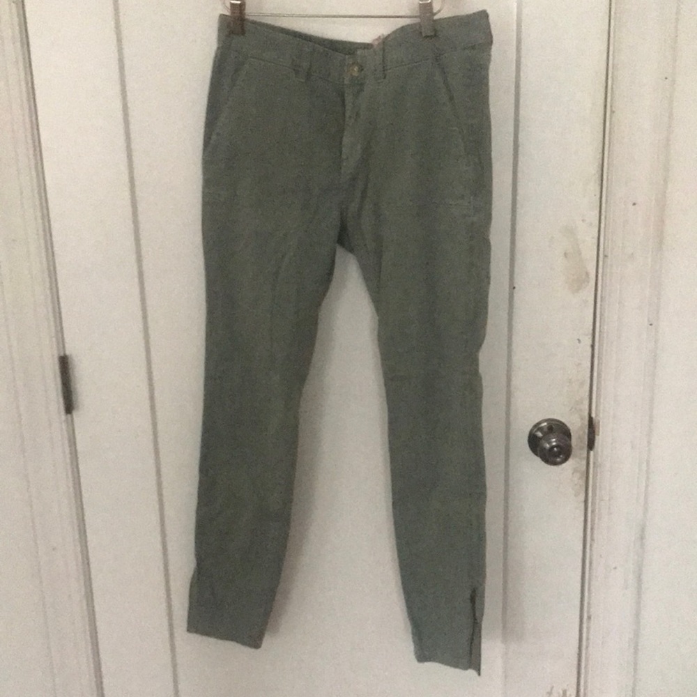 Vineyard Vines olive green super comfortable pants